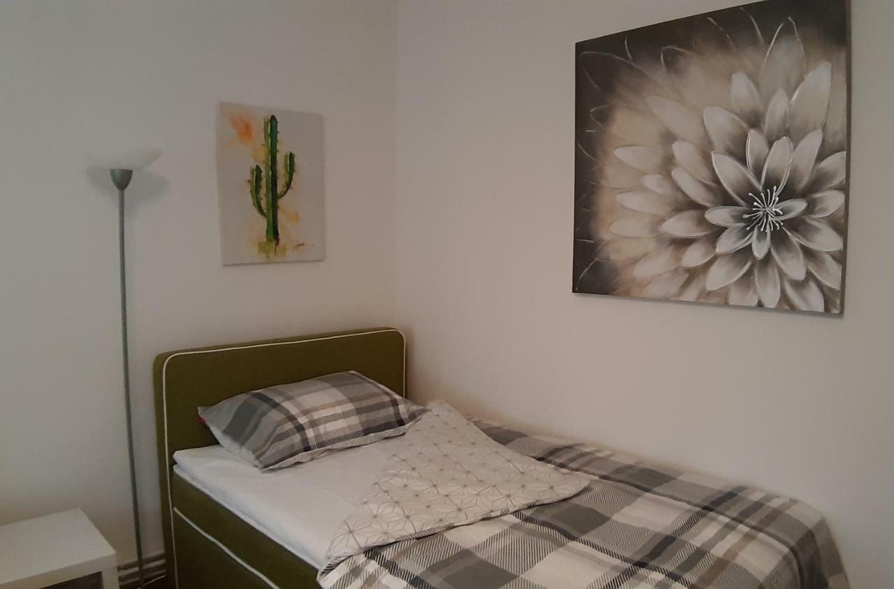 Apartman Pozeg Lägenhet Zagreb Exteriör bild
